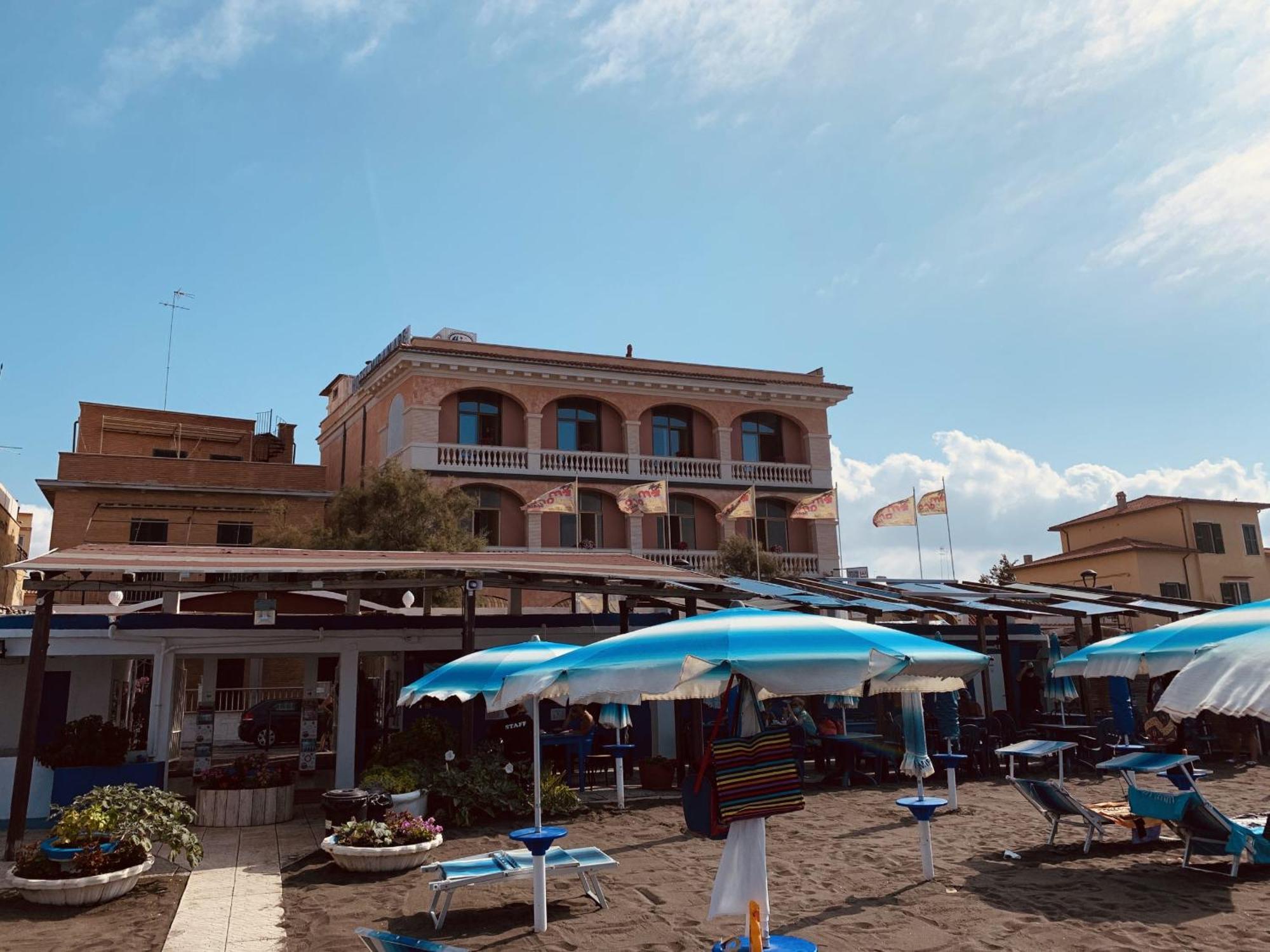 Hotel Miramare Ladispoli Eksteriør bilde